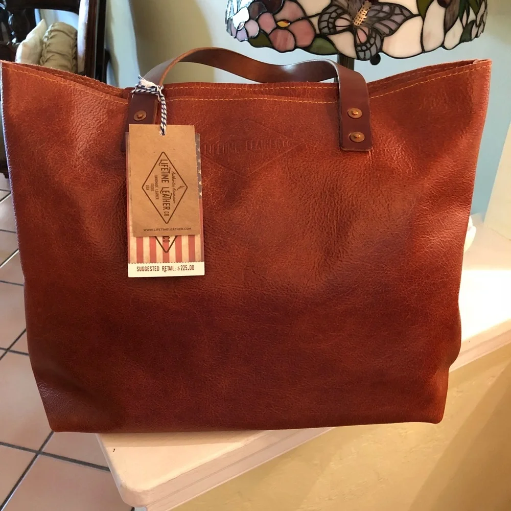 Leather tote - Picture 1 of 7